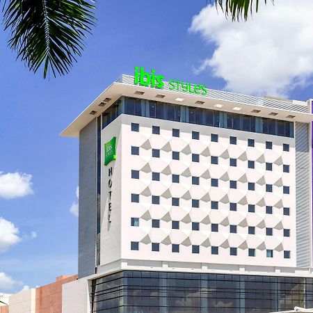 Ibis Styles Merida Galerias Exteriör bild