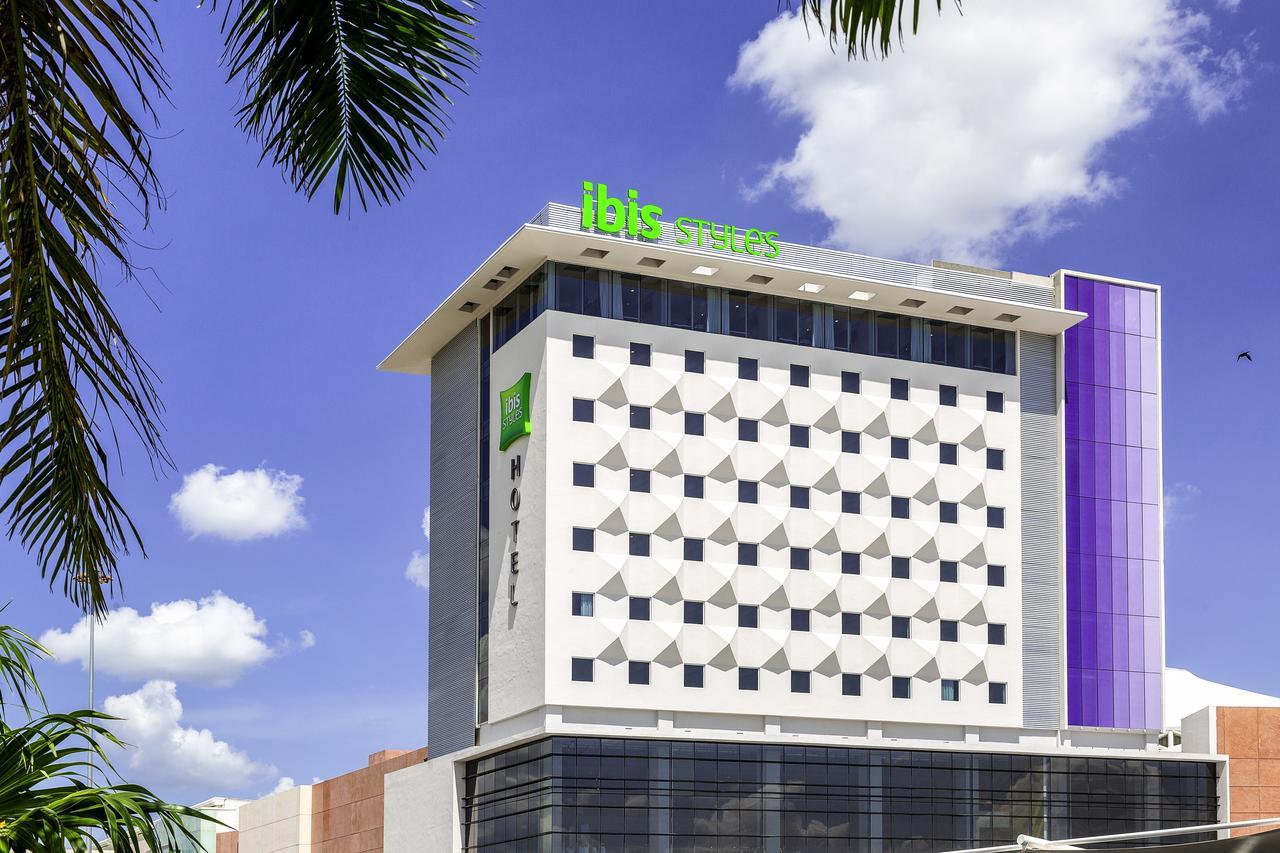 Ibis Styles Merida Galerias Exteriör bild