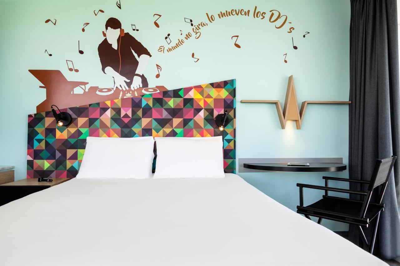 Ibis Styles Merida Galerias Exteriör bild